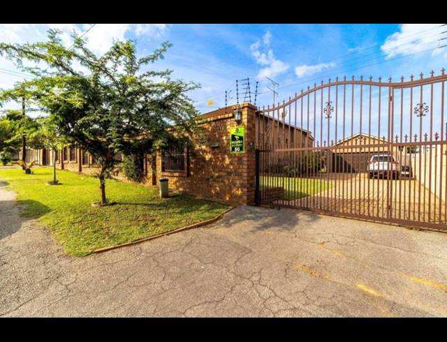 4 BEDROOM HOUSE FOR SALE IN PRIMROSE